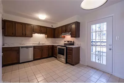 155 Turnwood Lane, Winston-Salem, NC 27104 - Photo 9