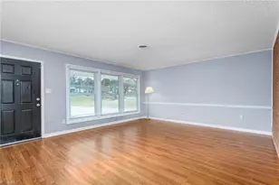 1208 Guest St, Greensboro, NC 27405 - Photo 9