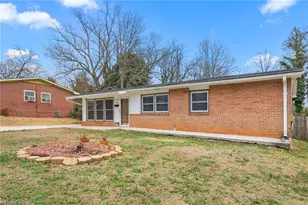 1208 Guest St, Greensboro, NC 27405 - Photo 3