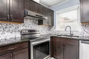 1208 Guest St, Greensboro, NC 27405 - Photo 11