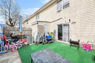 5705 Bramblegate Rd, Greensboro, NC 27409 - Photo 21