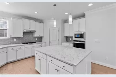 330 Macallan Drive, Burlington, NC 27215 - Photo 9