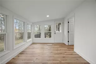 1335 Lynndale Dr, Winston-Salem, NC 27106 - Photo 11