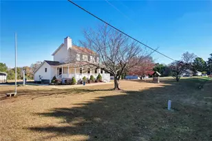 309 Vernon Rd, Reidsville, NC 27320 - Photo 7