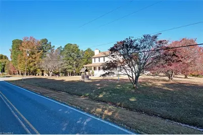 309 Vernon Road, Reidsville, NC 27320 - Photo 3