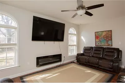 701 Diana Drive, Thomasville, NC 27360 - Photo 21