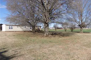 5750 New Hope Rd, Denton, NC 27239 - Photo 5