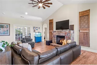 149 Deerwood Drive, Lexington, NC 27295 - Photo 3