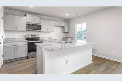 3006 Middle Creek Lane, Greensboro, NC 27405 - Photo 11