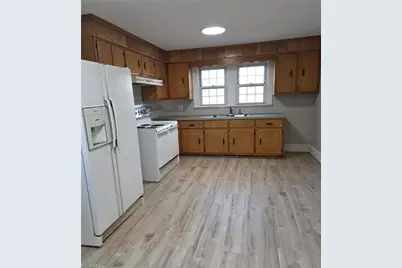 802 E Warren Avenue, Eden, NC 27288 - Photo 3