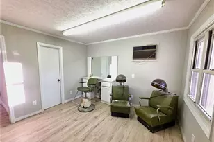 802 E Warren Ave, Eden, NC 27288 - Photo 13