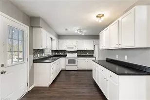 6018 Dawn Ridge Trail, Greensboro, NC 27410 - Photo 11