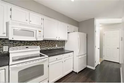 6018 Dawn Ridge Trail, Greensboro, NC 27410 - Photo 15