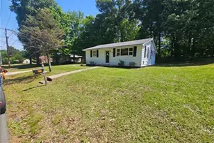 214 Cedar St, Eden, NC 27288 - Photo 1