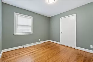 2209 Villa Dr, Greensboro, NC 27403 - Photo 15