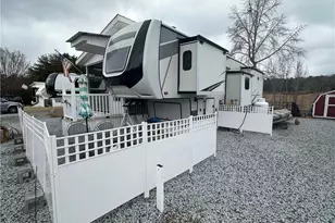 142 Putt-Putt Ln, New London, NC 28127 - Photo 37