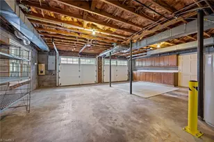 1122 Kensington Dr, High Point, NC 27262 - Photo 45