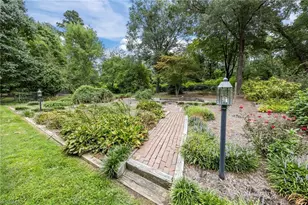 1122 Kensington Dr, High Point, NC 27262 - Photo 41