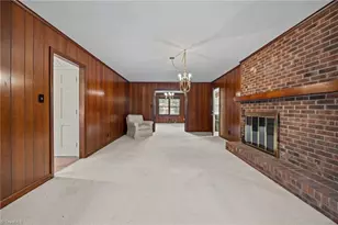 1122 Kensington Dr, High Point, NC 27262 - Photo 17