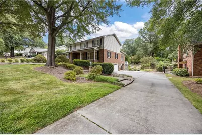 1122 Kensington Drive, High Point, NC 27262 - Photo 3