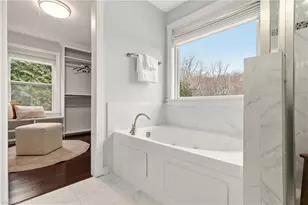 5820 Griffin Village Ct, Greensboro, NC 27455 - Photo 33