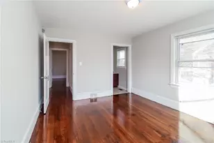 5413 Shattalon Dr, Winston-Salem, NC 27106 - Photo 9