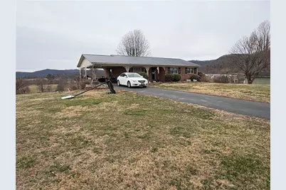 927 Shingle Gap Road, Purlear, NC 28665 - Photo 13