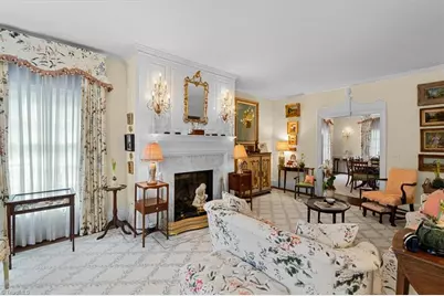 7 Charleston Square, Greensboro, NC 27408 - Photo 7