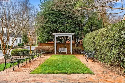 7 Charleston Square, Greensboro, NC 27408 - Photo 49