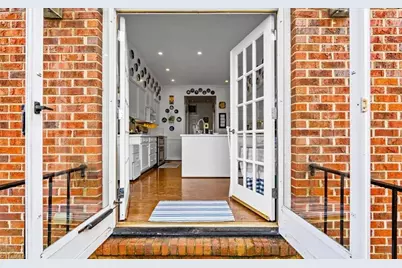 7 Charleston Square, Greensboro, NC 27408 - Photo 45