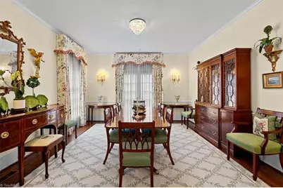 7 Charleston Square, Greensboro, NC 27408 - Photo 11