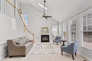 503 Willowview Dr, Greensboro, NC 27455 - Photo 5