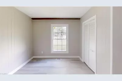 2401 Phoenix Drive, Greensboro, NC 27406 - Photo 17