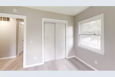 2401 Phoenix Drive, Greensboro, NC 27406 - Photo 19