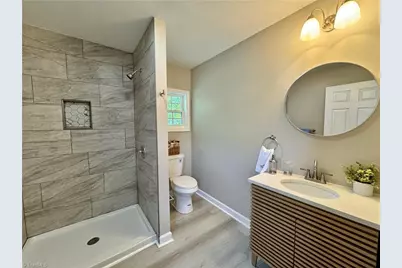 2401 Phoenix Drive, Greensboro, NC 27406 - Photo 23