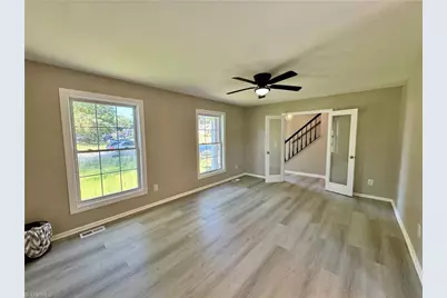 2401 Phoenix Drive, Greensboro, NC 27406 - Photo 3