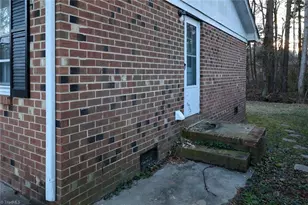 3506 4 Seasons Dr, Durham, NC 27707 - Photo 23