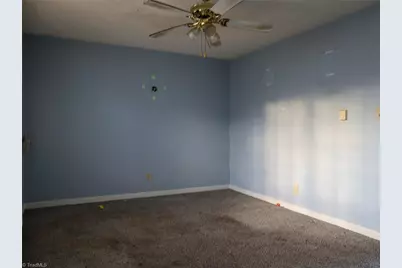 3506 Four Seasons Drive, Durham, NC 27707 - Photo 9