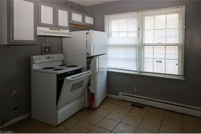 3506 Four Seasons Drive, Durham, NC 27707 - Photo 7