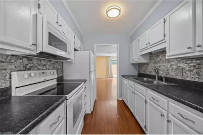 320 Oak Arbor Lane, Winston-Salem, NC 27104 - Photo 9