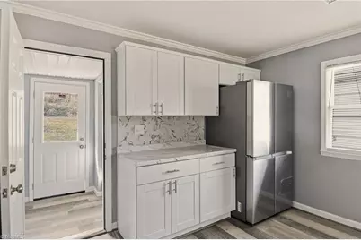 1408 Willow Road, Greensboro, NC 27401 - Photo 9