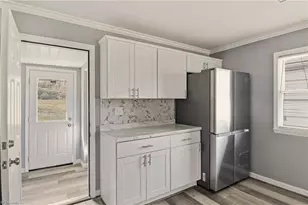 1408 Willow Rd, Greensboro, NC 27401 - Photo 9