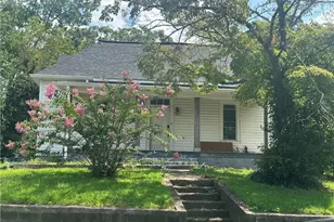 706 Arch St, Mount Airy, NC 27030 - Photo 1