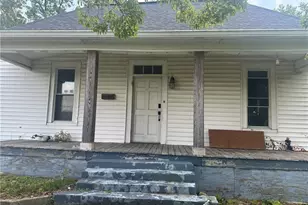 706 Arch St, Mount Airy, NC 27030 - Photo 5