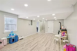 1412 Hobbs Rd, Greensboro, NC 27410 - Photo 37