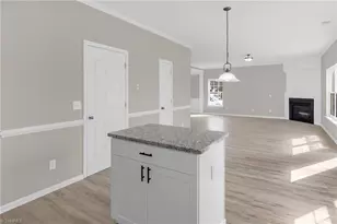 2105 Burton Run Rd, High Point, NC 27262 - Photo 17