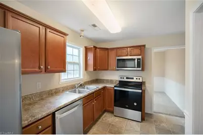 5805 Huckleberry Court, Winston-Salem, NC 27105 - Photo 7