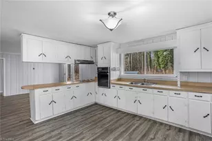 423 Dogwood Cir, High Point, NC 27260 - Photo 3