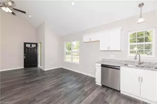 136 Pinnix St, Jonesville, NC 28642 - Photo 15