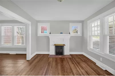 205 W Hunter Street, Madison, NC 27025 - Photo 5